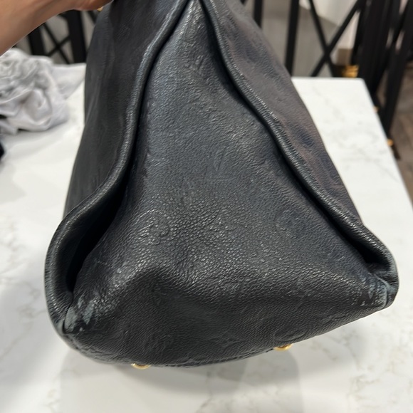 Louis Vuitton Empreinte Artsy navy leather bag - Picture 2 of 16